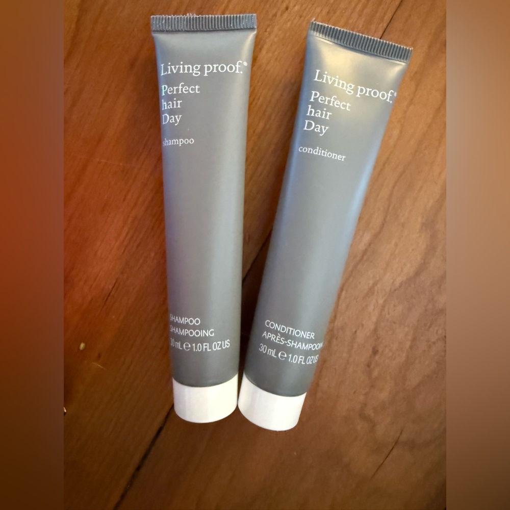 ❤️ 3/$25 Living Proof PHD Shampoo & Conditioner Set